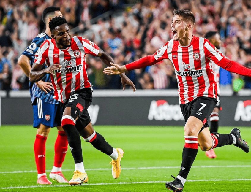 裁判判罚尺, 能定格为 裁判判罚尺, 能定格为