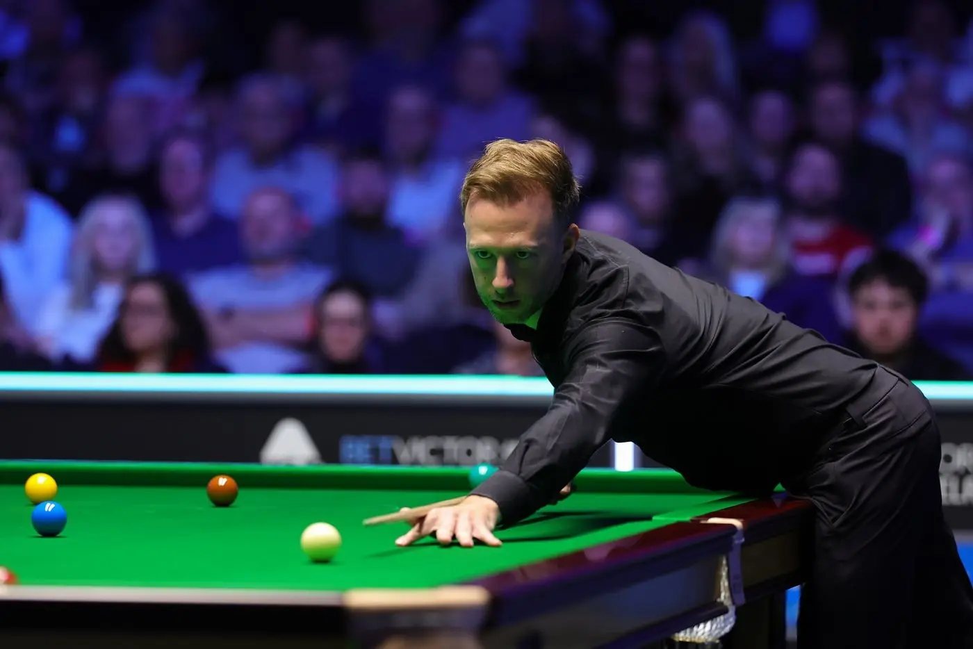 诞节前重返, 领先 诞节前重返, 领先